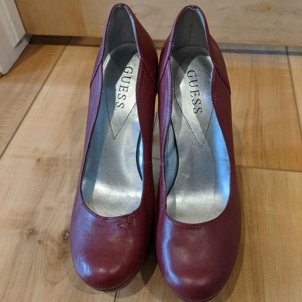 Red stiletto platforms - Picture 2 of 5